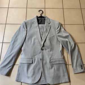 RW&CO. Light Gray Suit